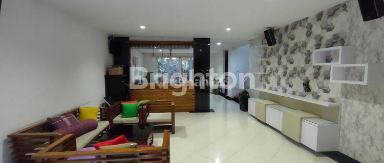 RUMAH BAGUS 2 LANTAI, LT 214M2, SHM, JALAN 2 MOBIL, GARASI 2 MOBIL, SELANGKAH PASAR DAN MALL 1