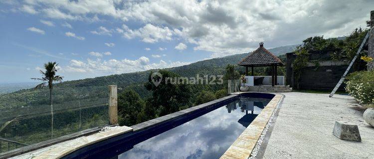 VILLA WITH OCEAN VIEWS  IN LOVINA 1