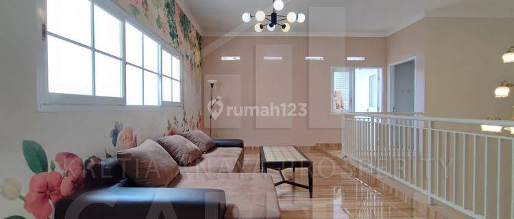 Rumah Bagus Furnished di Kota Baru Parahyangan, Bandung 1