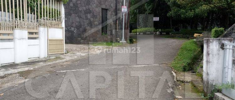 Hanya Hitung Tanah .. Rumah di Sayap Cihampelas, Bandung 1