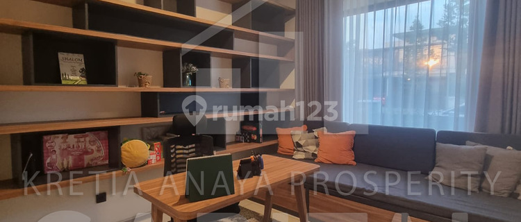 Rumah Bagus Furnished di Kota Baru Parahyangan, Bandung 1
