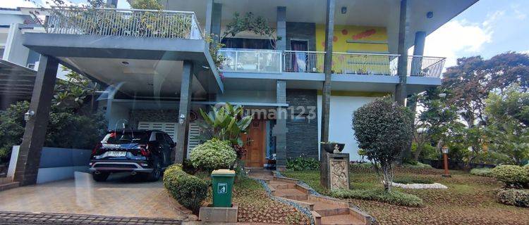 Rumah Cantik Dan Anggun di Delatinos Bsd Serpong Tangerang 1