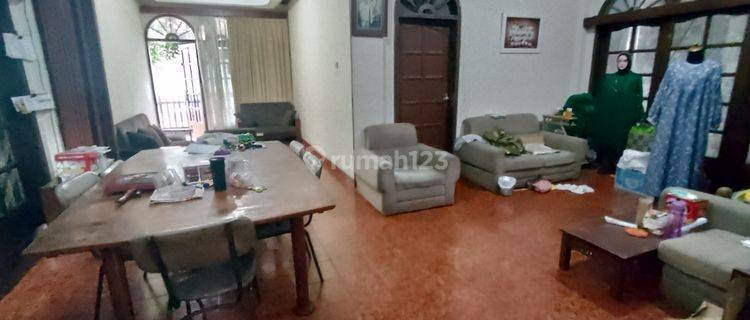 Jual Rumah Tengah Kota - Sayap Mohamad Ramdan 1