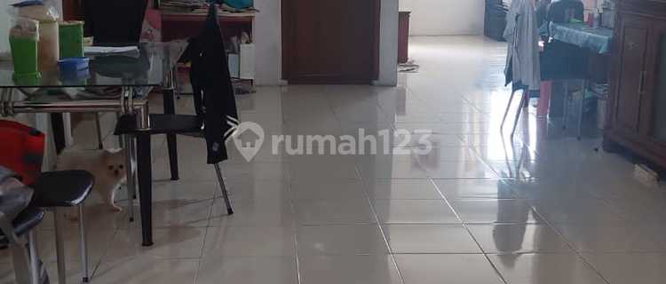 2½ Story Shop House with Business in Sumedang City 1