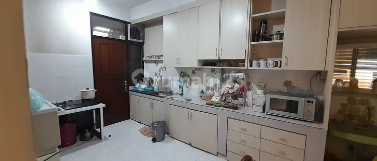 Rumah Taman Kedoya Baru Siap Huni Hadap Timur Hadap Taman 1