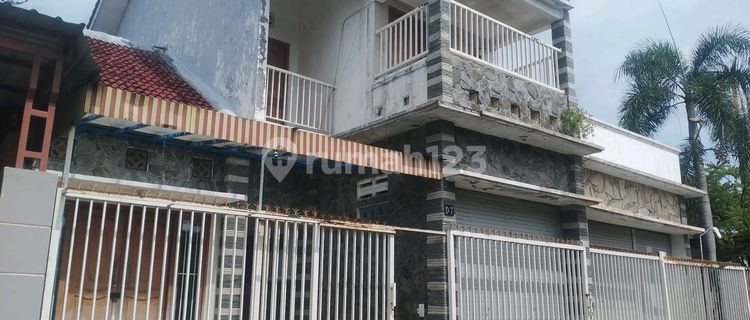 Rumah Terjangkau Dua Lantai Jombang 1