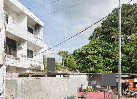 3 Storey Shophouse in Legian LC 1