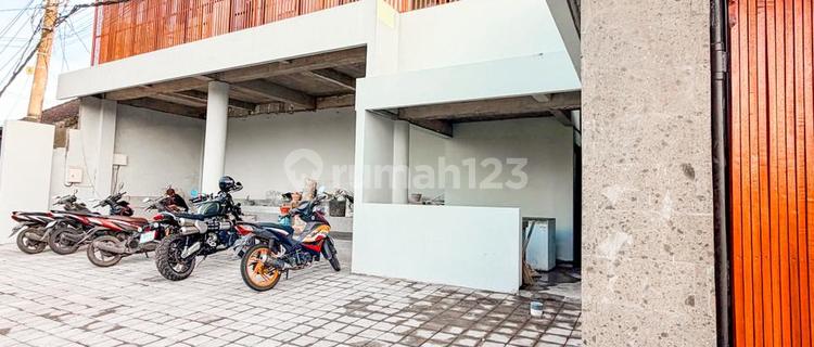 Ready-to-Use New Shophouse at Jl Raya Munggu - Kapal Pk 1