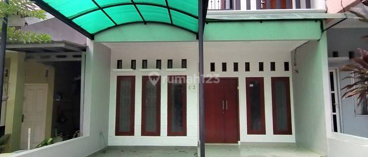 Rumah Cantik 2 Lantai  Minimalis Strategis Di Margonda Depok 1