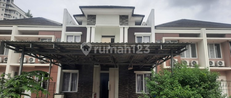 Exclusive Boarding House in a Strategic Location at Beverly Hills Jababeka 1