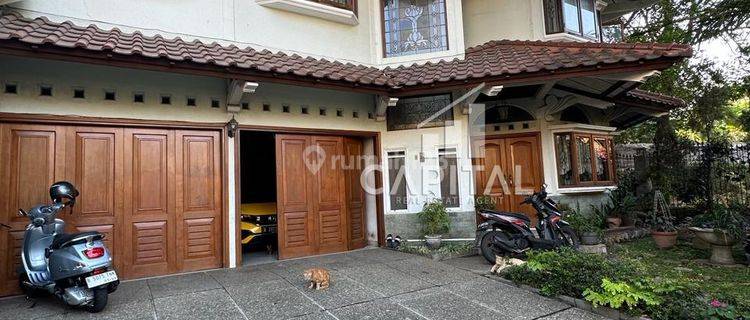 Rumah 2 Lantai Bandung Utara di Komplek Dago Asri 1