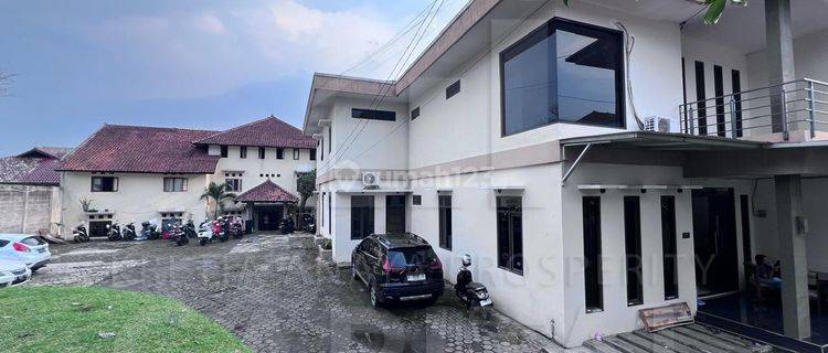 Bangunan Kost Strategis Parkiran Luas Cipedes - Sutami Dekat Kampus Maranatha dan Tol Pasteur 1