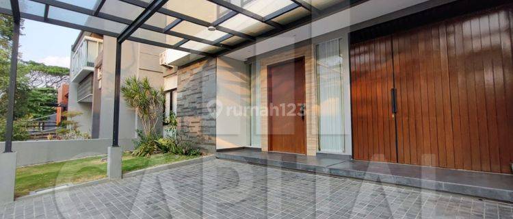 Rumah Minimalis Lux View Danau di Kbp Kota Baru Parahyangan  1