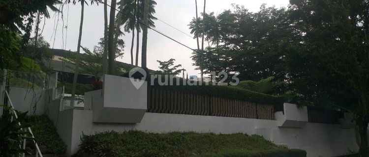 Luxurious House in Ciumbuleuit Near Unpar. Land Price Calculation 1