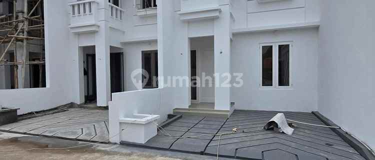 Rumah Baru Dalam Cluster One Gate System Di Pondok Kopi Jakarta Timur 
 1
