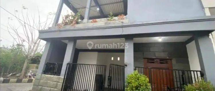 Rumah 2 Lantai Daerah Merr Surabaya Timur 1