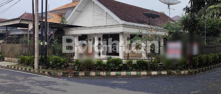 Rumah super strategis Hook dekat Mall Olympic Garden Malang 1