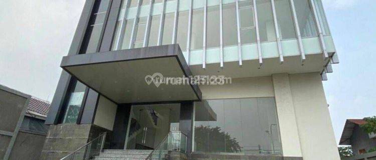 Dijual Gedung Kantor Siap Pakai di Jl. Pramuka Raya Jakarta Timur 1