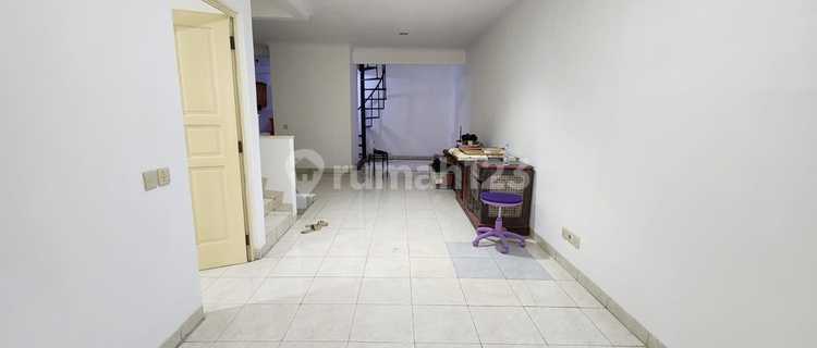 Rumah Hunian di Taman Semanan Indah Jakarta Barat Strategis 1