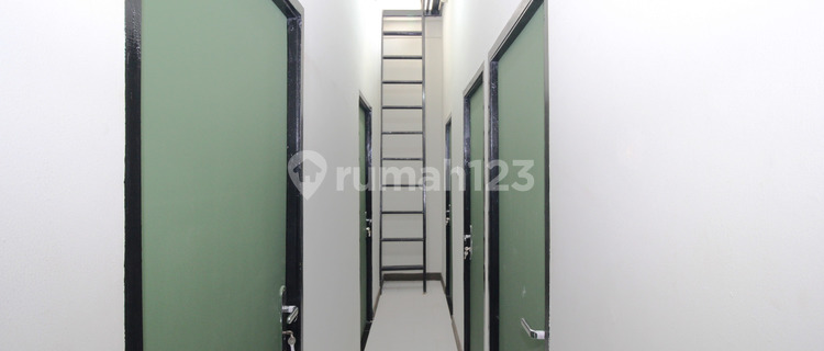 Quick Look at This! Good 46 Bedroom Boarding House, Already SHM at Taman Mahkota Tangerang 1