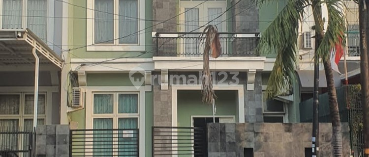 North-Facing House in Taman Semanan Indah, Negotiable Price! 1