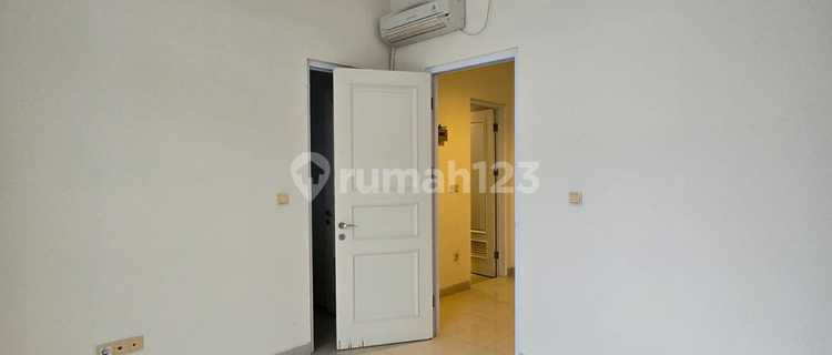 House Area Near Karang Tengah Toll & Comfortable Environment in the Europe Green Lake City Cluster 1