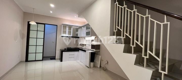 Ready to Move In! Nice 2BR House with Strategic Access in East Asia Green Lake City. 1