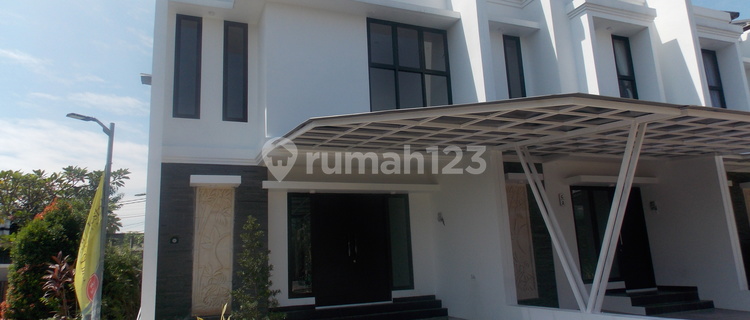 rumah cantik cocok untuk pasangan muda 1