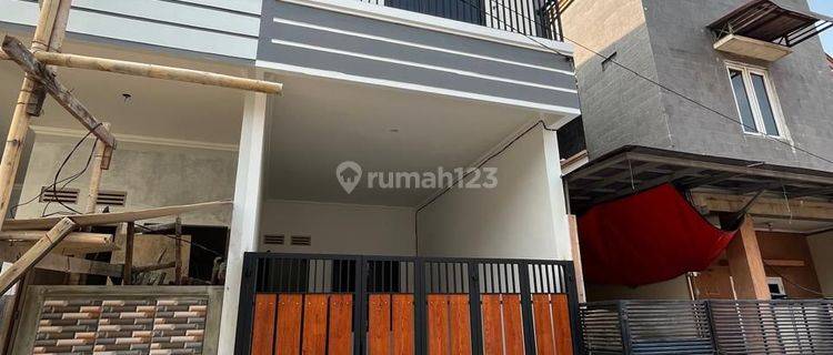 Rumah 2 Lantai Poris Kota Tangerang SHM 1