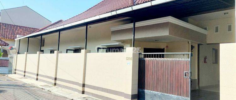 For Rent Beautiful 4 Bedrooms Fully Furnished House at Denpasar 1