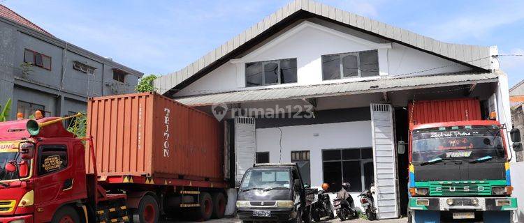 Available Longlease Warehouse And Office Kerobokan Area 1