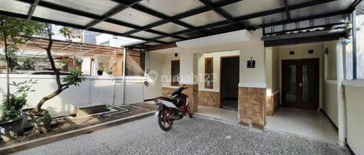 Ruko 2 Lantai di Jl. Cijawura Girang Margasari Margacinta Kecamatan Buah Batu Bandung 1
