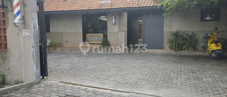 Single-Story House in Larangan Area Near TransJakarta 1