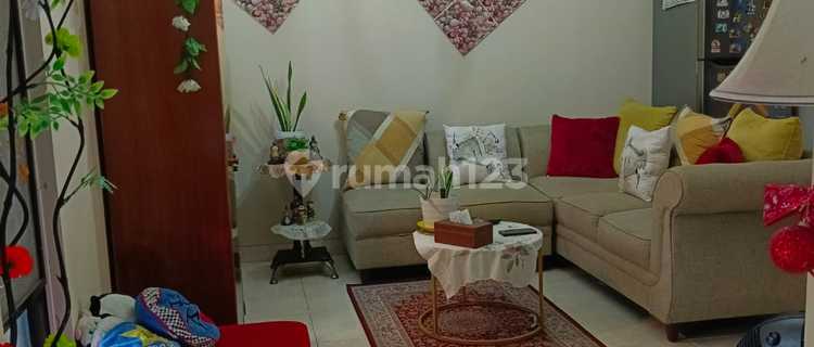 Rumah 2 Lantai Area Graha Raya Semi Furniahed 1
