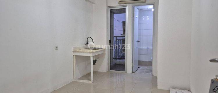 Disewakan 2BR Bulanan Apartemen Bassura City Unfurnished Good View 1