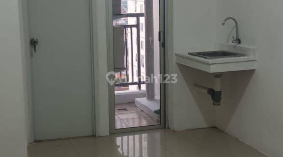 Disewakan 2BR Kosongan Apartemen Bassura City Tower Edelweiss 1