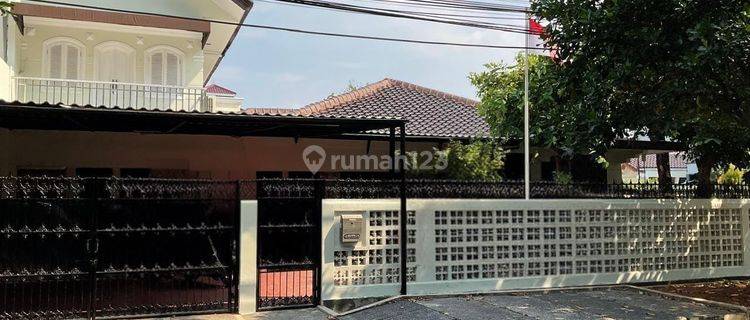 Rumah Hook 2 Lantai Dekat Stasiun Lrt Kayuputih Jakarta Timur 1