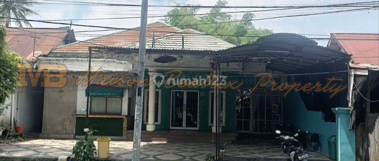 RUMAH DI PINGGIR JLN COCOK UNTUK USAHA DI SIMPANG EMPAT PEKANBARU 1