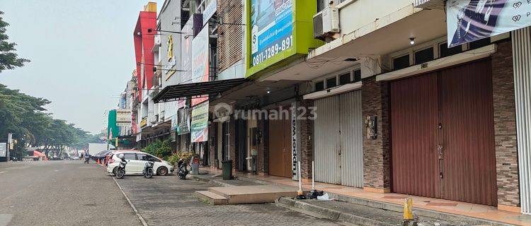 Ruko Tol Boulevard Bsd Di Jalan Utama Parkir Luas 1