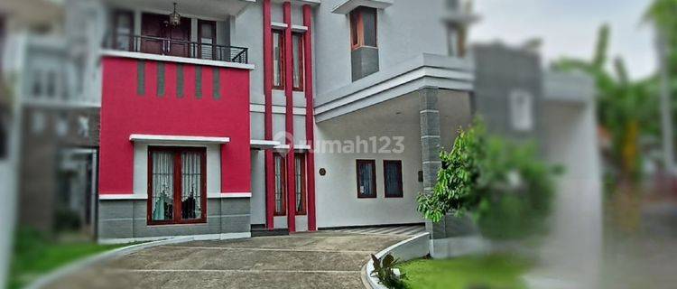 RUMAH TELAGA GOLF BSD BAGUS EXCLUSIVE AREA 1