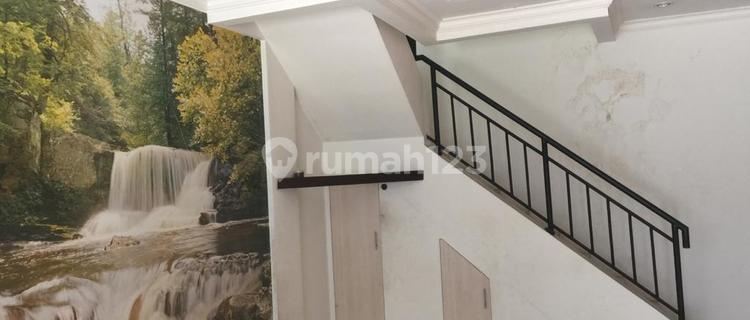 For Rent 2-Story Strategic Shop House in Sector 3 Near Bintaro Plaza 1