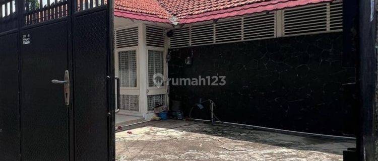 Dijual rumah di karet samping itc kuningan jakarta selatan 1