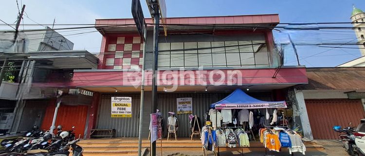 Spacious Shop House in Dampit, Malang 1