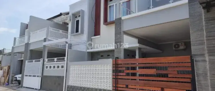 Perumahan Rumah 2 Lt Pesan Bangun Alses Jalan Lebar 10.5m 1