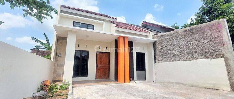 Rumah Baru Cantik Dekat Airport Bonus AC Plus Meja Bar 1