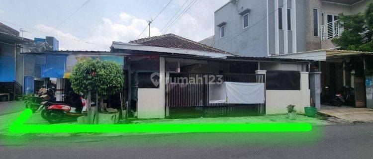 Rumah Plus Usaha Lokasi Strategis Cocok Untuk Bisnis 1