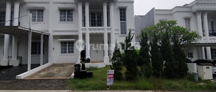 A well-maintained 2-story house for rent, serene and green. 1