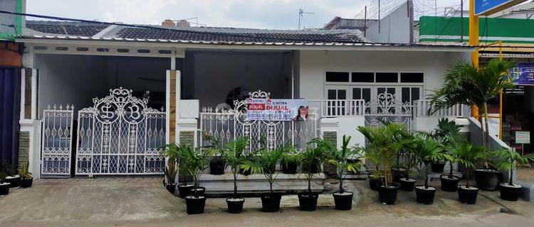 Rumah dipinggir jalan cocok untuk buka Usaha dan tinggal  1