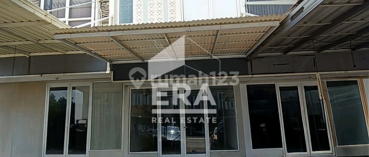 Two-Story Shop House by the Main Road, Negotiable Price !!!! 1