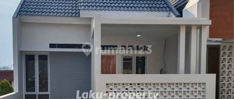 Last Unit of Custom-Built House in Pudak Payung Townhouse - Modern Residence in a Premium Location! 1